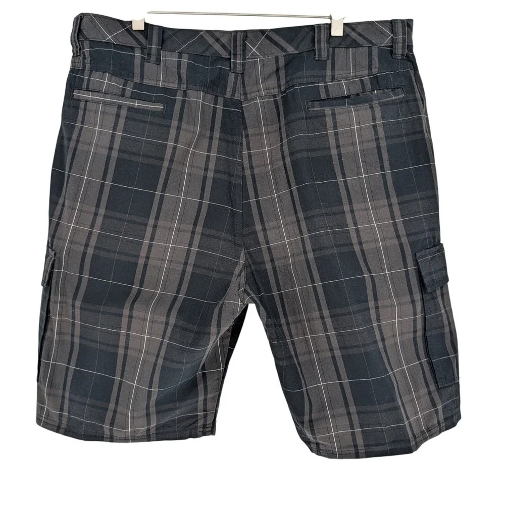 Wrangler Cargo Shorts Men 38 Black Gray Plaid Cotton Relaxed Fit Utility 90s Y2K